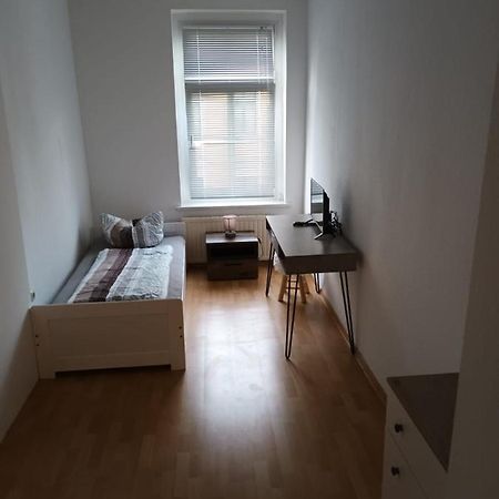 Rockys Ferienwohnung Mitte Markkleeberg Esterno foto