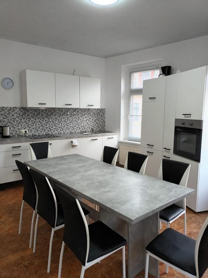 Rockys Ferienwohnung Mitte Markkleeberg Esterno foto
