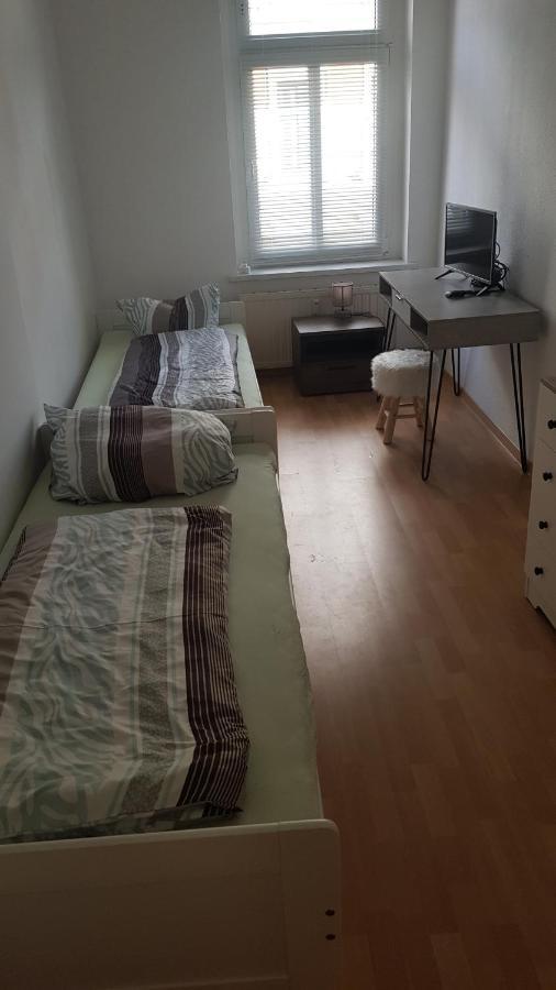 Rockys Ferienwohnung Mitte Markkleeberg Esterno foto